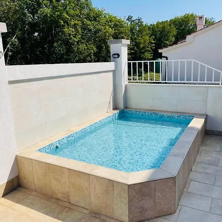 Lavanda 1 Apartman *