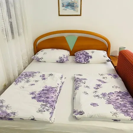 Lavanda 1 * Нивице